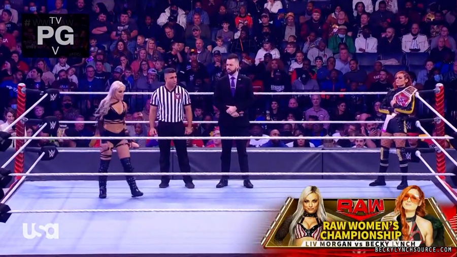 beckyraw20211206_00_03_39_00_Still306.jpg