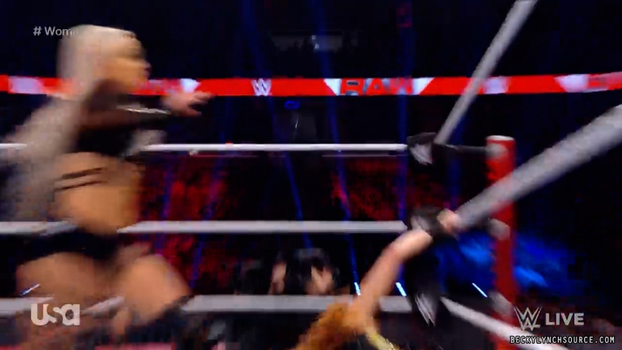 beckyraw20211206_00_05_35_15_Still483.jpg