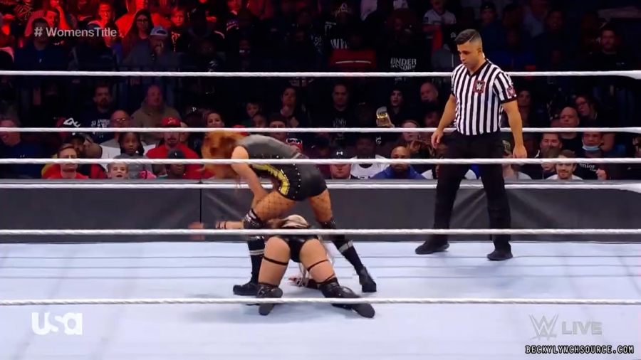 beckyraw20211206_00_06_18_15_Still551.jpg