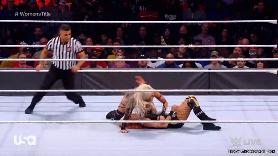 beckyraw20211206_00_06_28_00_Still570.jpg