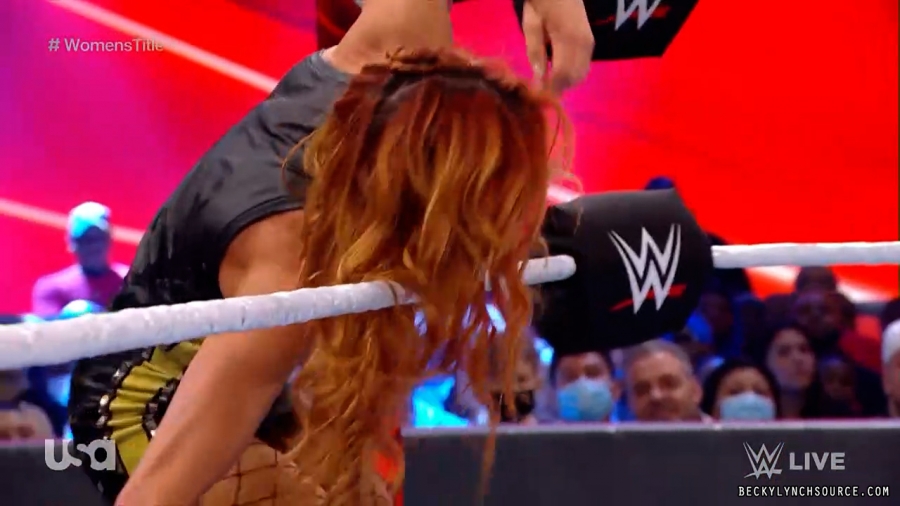 beckyraw20211206_00_14_38_15_Still1390.jpg