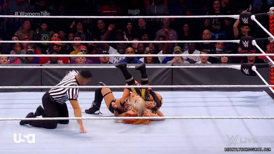 beckyraw20211206_00_15_12_15_Still1443.jpg