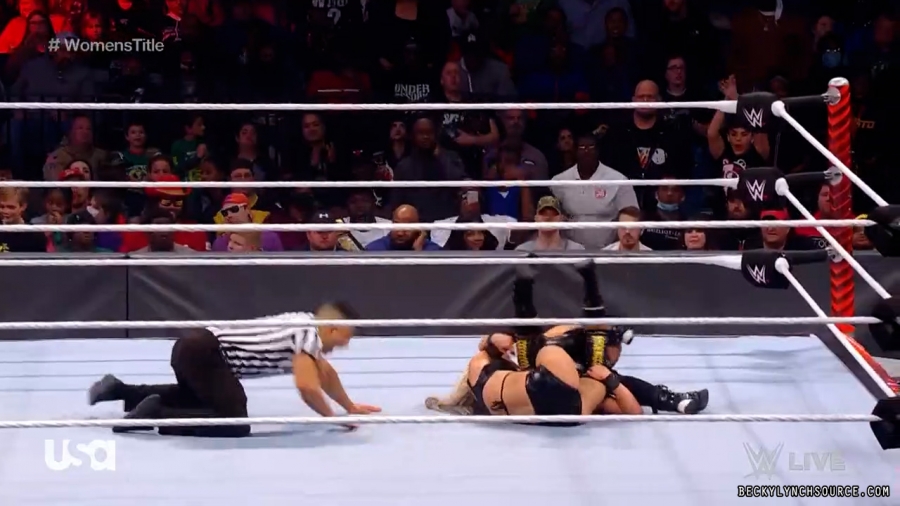 beckyraw20211206_00_15_51_15_Still1519.jpg