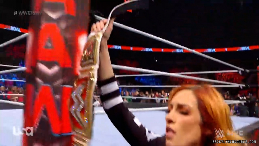 beckyraw20211213_00_11_04_15_Still869.jpg