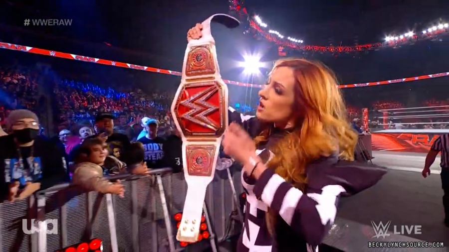 beckyraw20211213_00_11_18_15_Still881.jpg