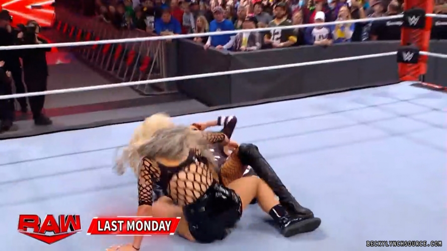 beckyraw20211220_00_00_27_15_Still034.jpg
