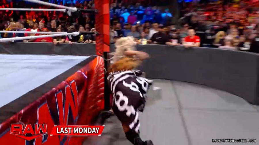 beckyraw20211220_00_00_31_15_Still042.jpg
