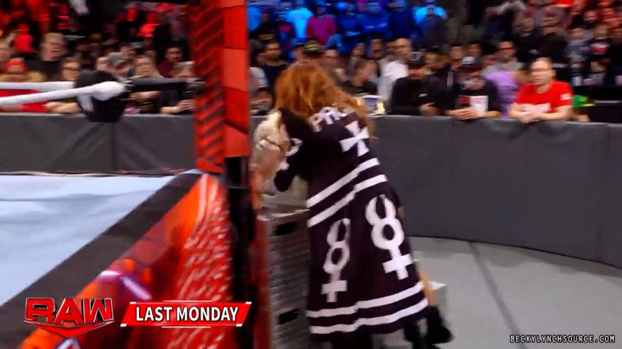 beckyraw20211220_00_00_34_15_Still048.jpg