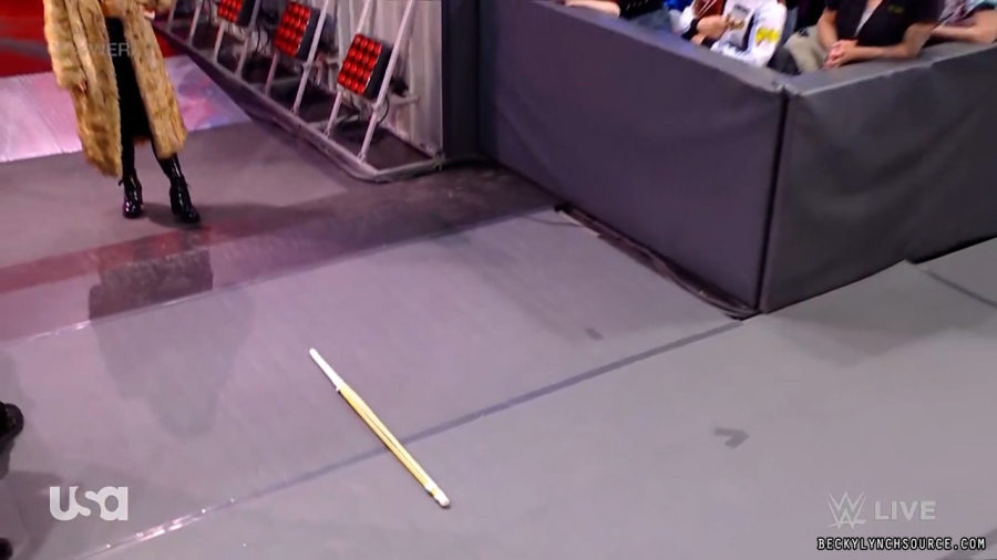 beckyraw20211220_00_04_49_15_Still391.jpg