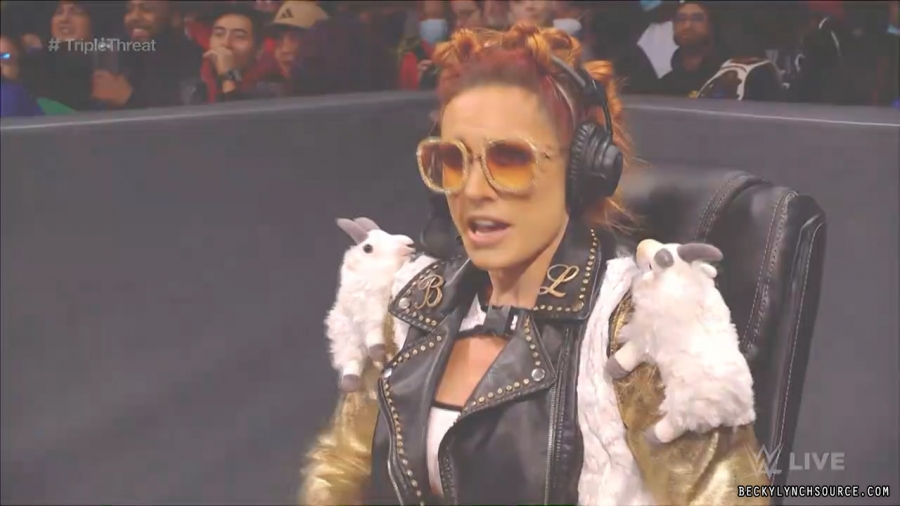 beckyraw20220110_00_11_37_15_Still543.jpg