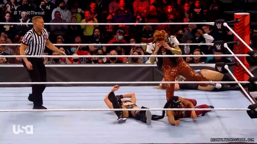 beckyraw20220110_00_16_09_15_Still616.jpg