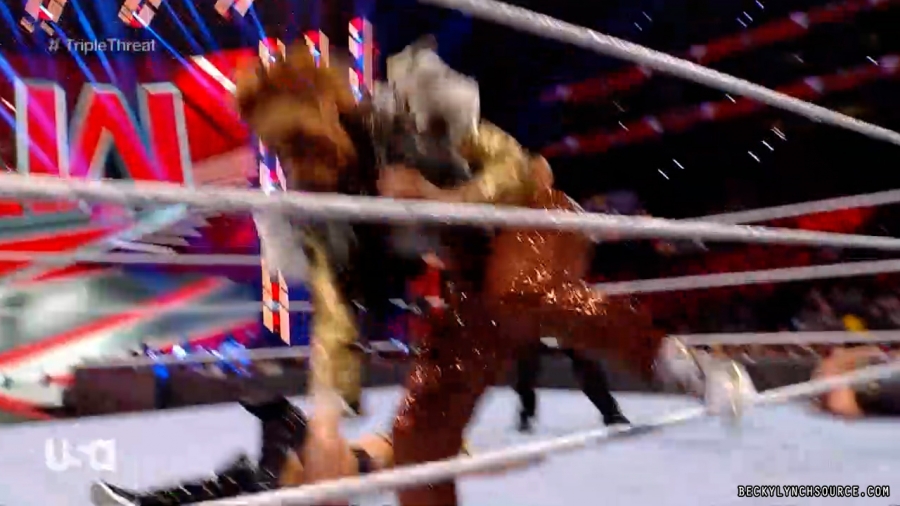 beckyraw20220110_00_16_13_15_Still624.jpg