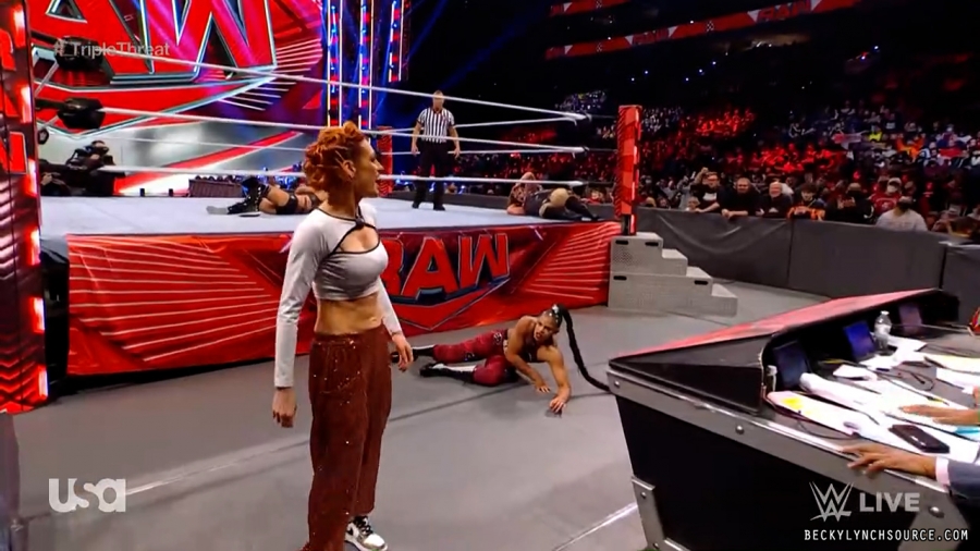 beckyraw20220110_00_16_22_07_Still642.jpg