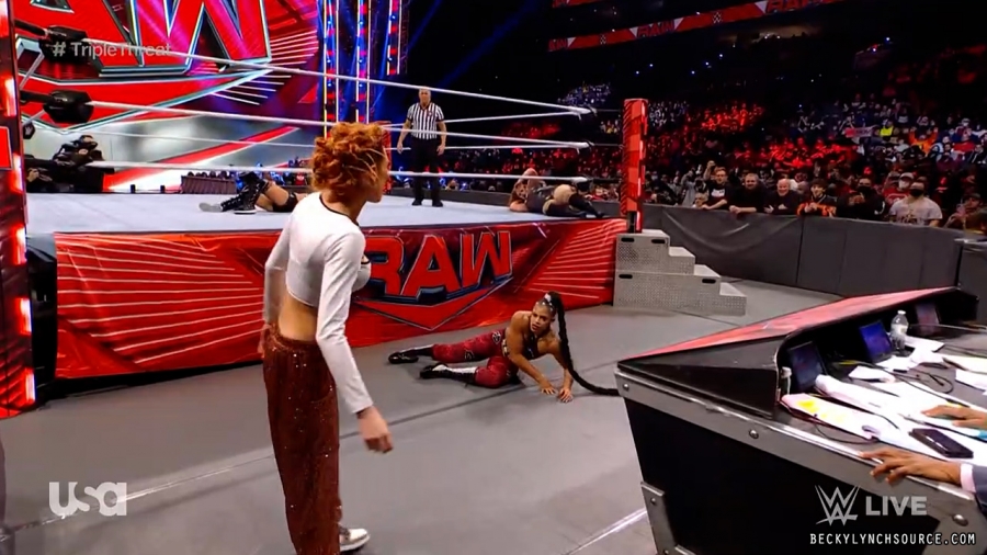 beckyraw20220110_00_16_22_22_Still643.jpg