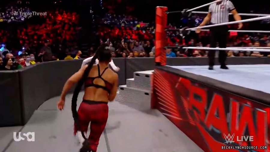 beckyraw20220110_00_16_33_00_Still657.jpg