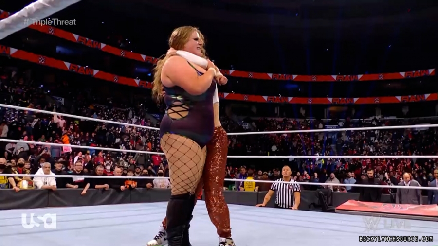 beckyraw20220110_00_17_40_15_Still712.jpg