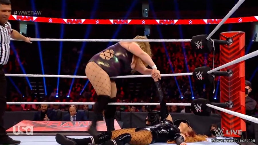 beckyraw20220117_00_11_41_15_Still943.jpg