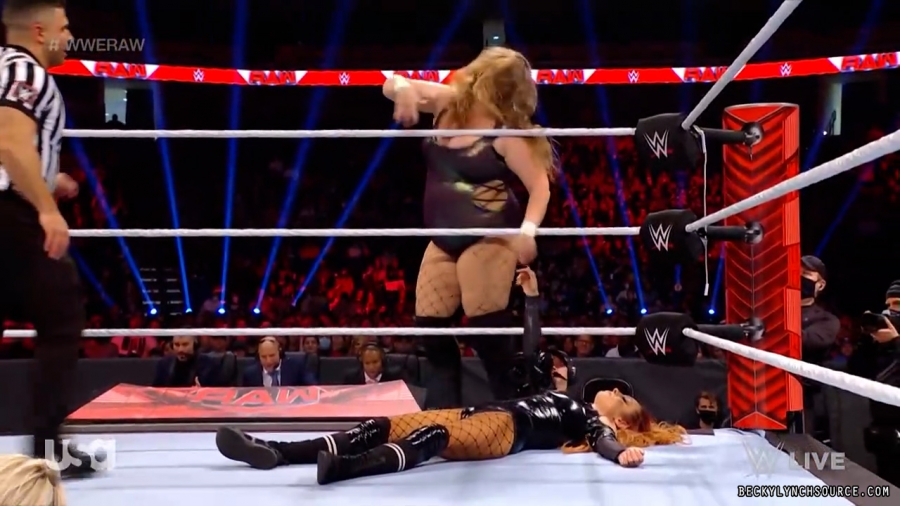 beckyraw20220117_00_11_43_15_Still947.jpg