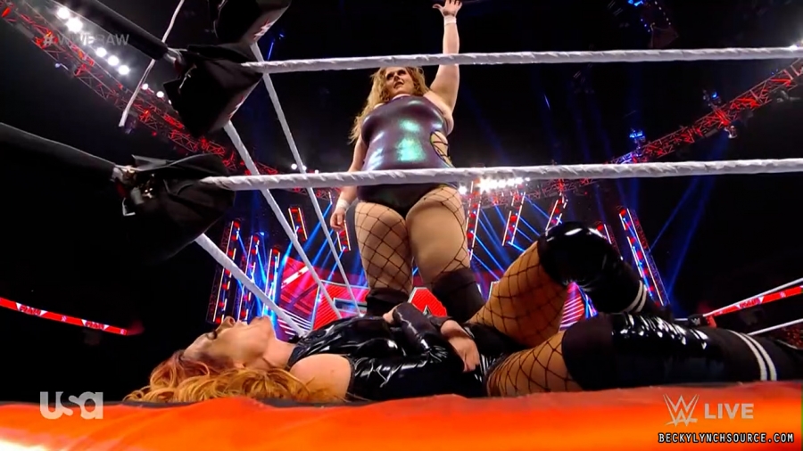 beckyraw20220117_00_12_30_15_Still992.jpg