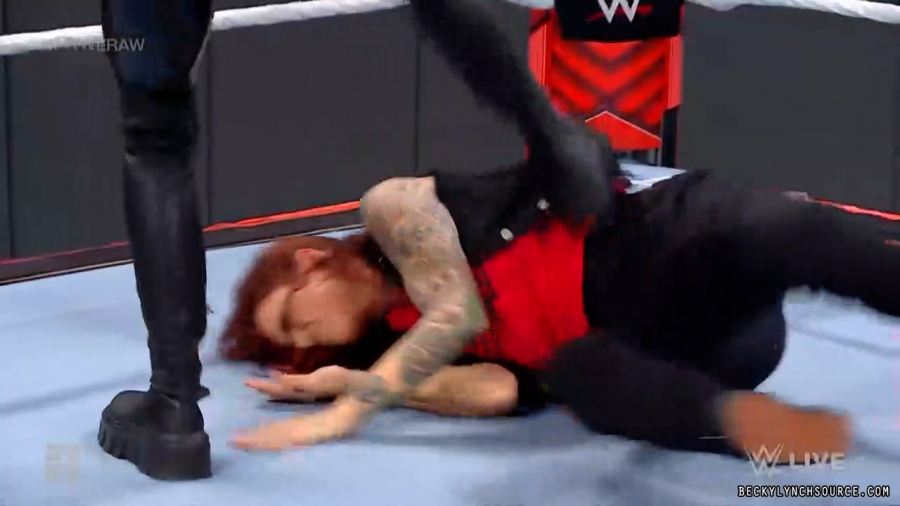 beckyraw20220207_00_06_13_15_Still499.jpg