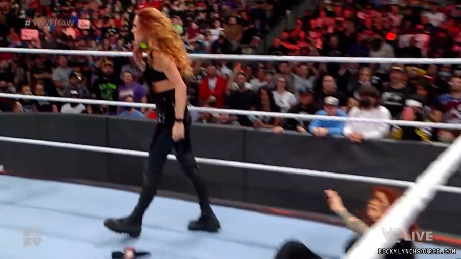 beckyraw20220207_00_06_16_11_Still505.jpg