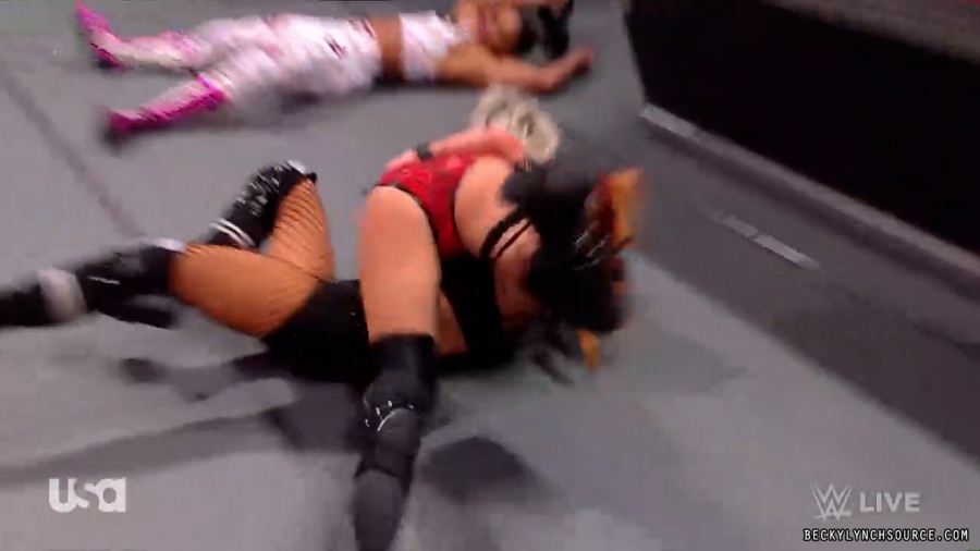 beckyraw20220228_00_14_06_15_Still939.jpg