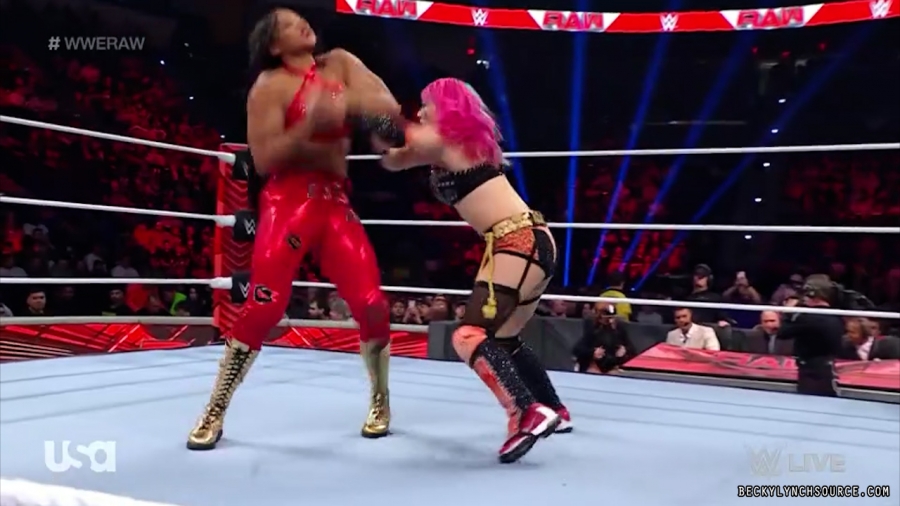 beckyraw20220509_00_06_43_15_Still438.jpg