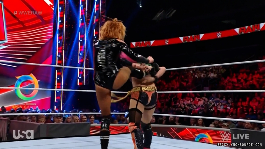 beckyraw20220523_00_08_46_15_Still797.jpg