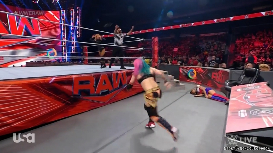 beckyraw20220523_00_12_18_00_Still1169.jpg