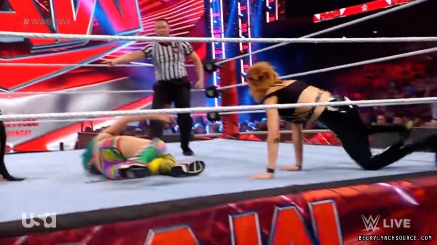 beckyraw20220530_00_20_36_15_Still1102.jpg