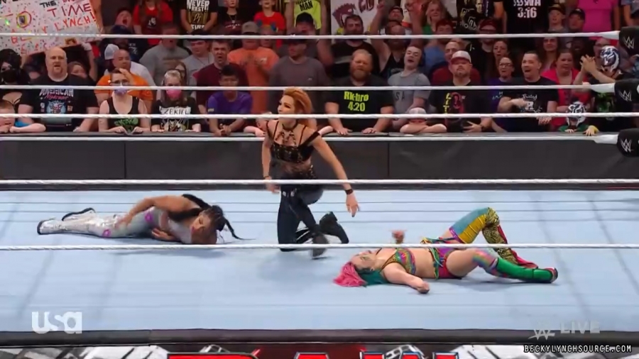 beckyraw20220530_00_20_53_00_Still1133.jpg