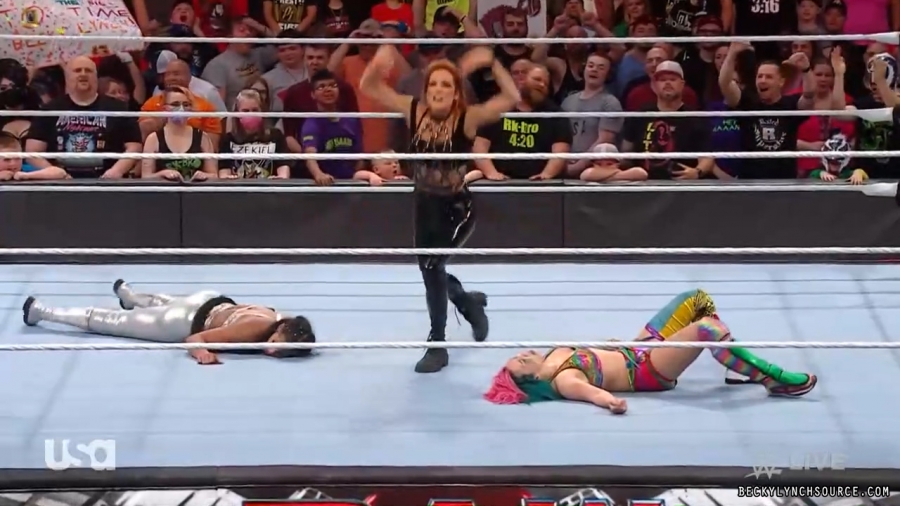beckyraw20220530_00_20_53_15_Still1134.jpg