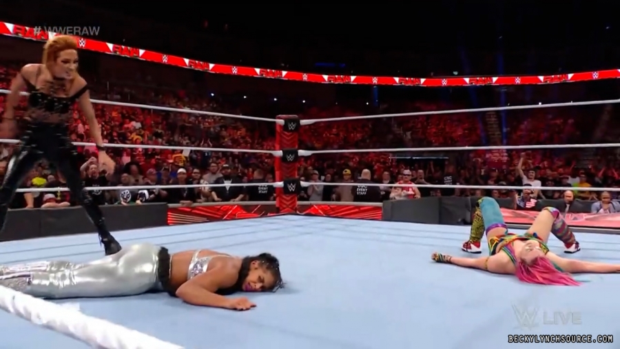 beckyraw20220530_00_20_56_15_Still1138.jpg