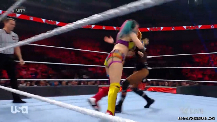 beckyraw20220620_00_22_36_15_Still1308.jpg