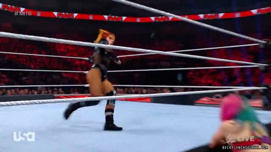 beckyraw20220620_00_22_59_00_Still1338.jpg