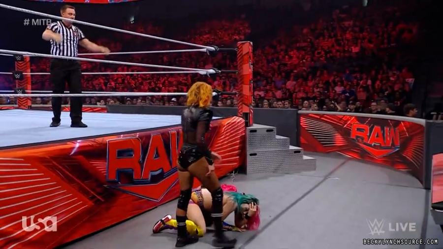 beckyraw20220620_00_23_22_15_Still1379.jpg