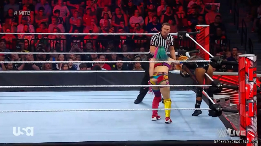 beckyraw20220620_00_23_34_15_Still1403.jpg