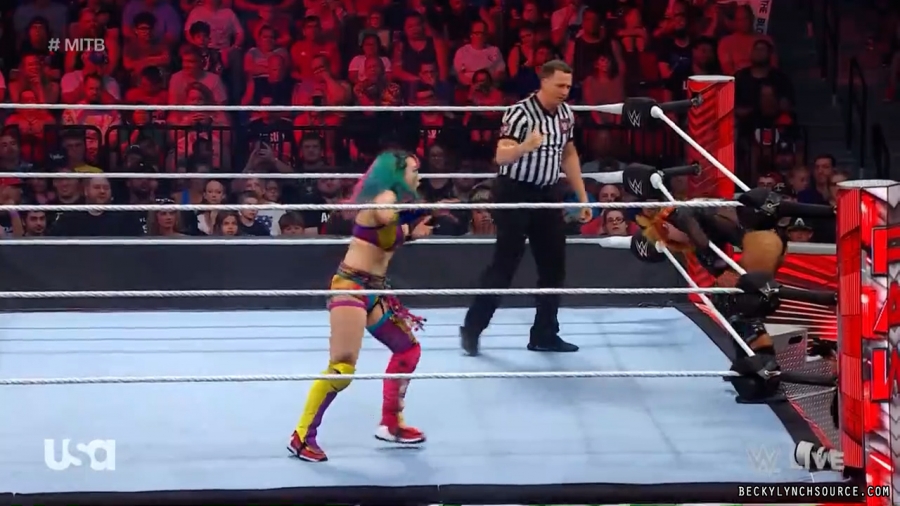 beckyraw20220620_00_23_37_15_Still1409.jpg