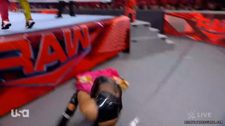 beckyraw20220620_00_23_43_15_Still1412.jpg