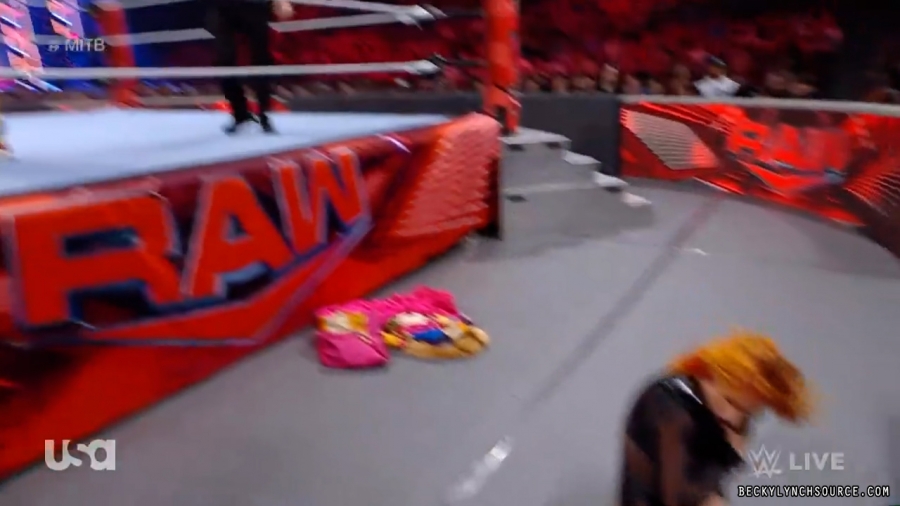 beckyraw20220620_00_23_45_00_Still1415.jpg