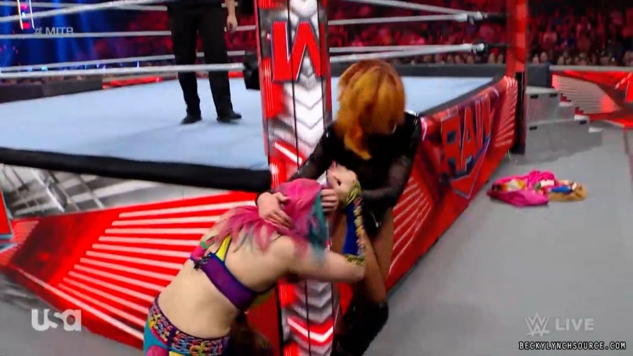 beckyraw20220620_00_24_02_15_Still1426.jpg