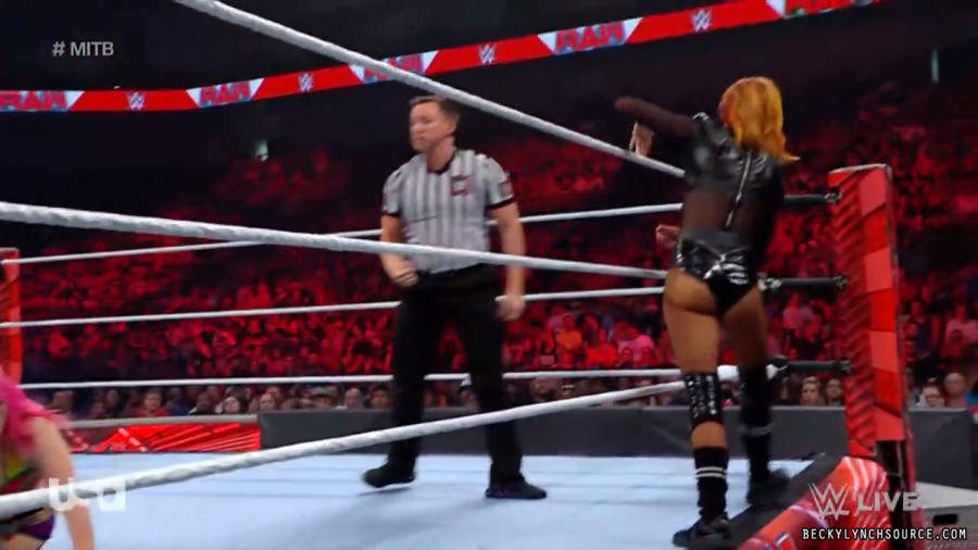 beckyraw20220620_00_24_11_00_Still1443.jpg