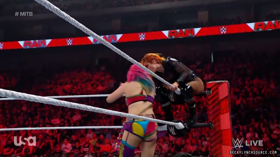 beckyraw20220620_00_24_20_15_Still1462.jpg