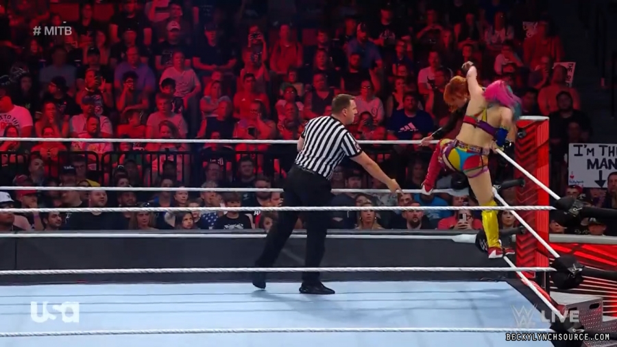 beckyraw20220620_00_24_22_15_Still1466.jpg