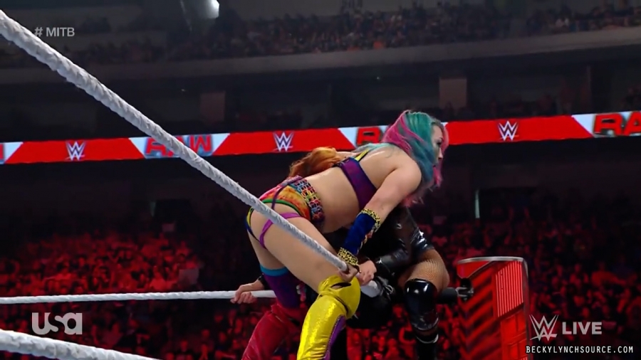 beckyraw20220620_00_24_24_15_Still1470.jpg