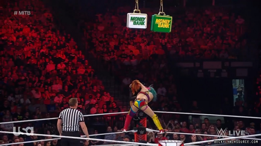 beckyraw20220620_00_24_35_00_Still1491.jpg