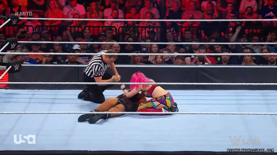 beckyraw20220620_00_24_52_15_Still1526.jpg