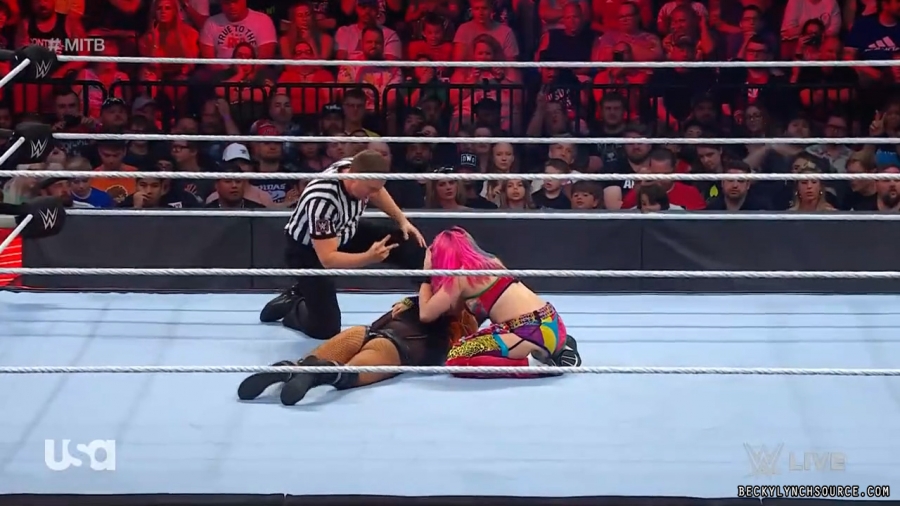 beckyraw20220620_00_24_53_00_Still1527.jpg