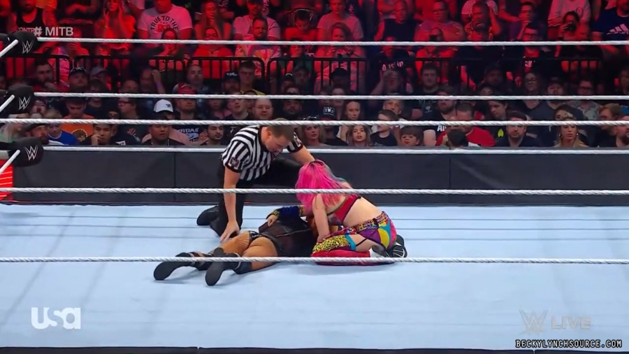 beckyraw20220620_00_24_53_15_Still1528.jpg