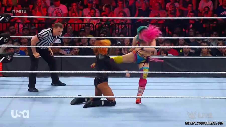 beckyraw20220620_00_25_00_15_Still1542.jpg